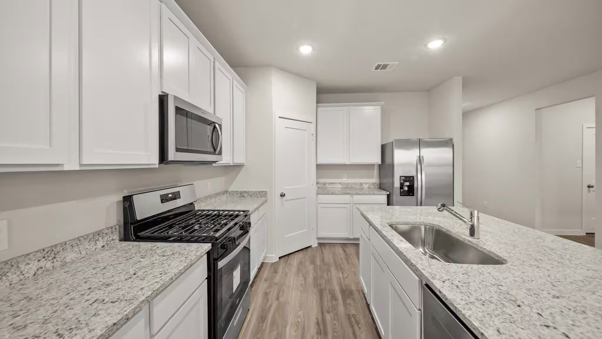 Photo 5 of 17219 White Peace Drive, Waller, TX