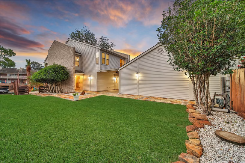 Photo 5 of 734 Lake View Drive, Montgomery, TX