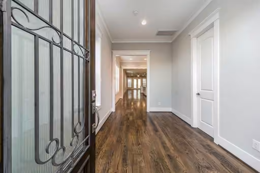 Photo 6 of 402 W 28th Street, Houston, TX