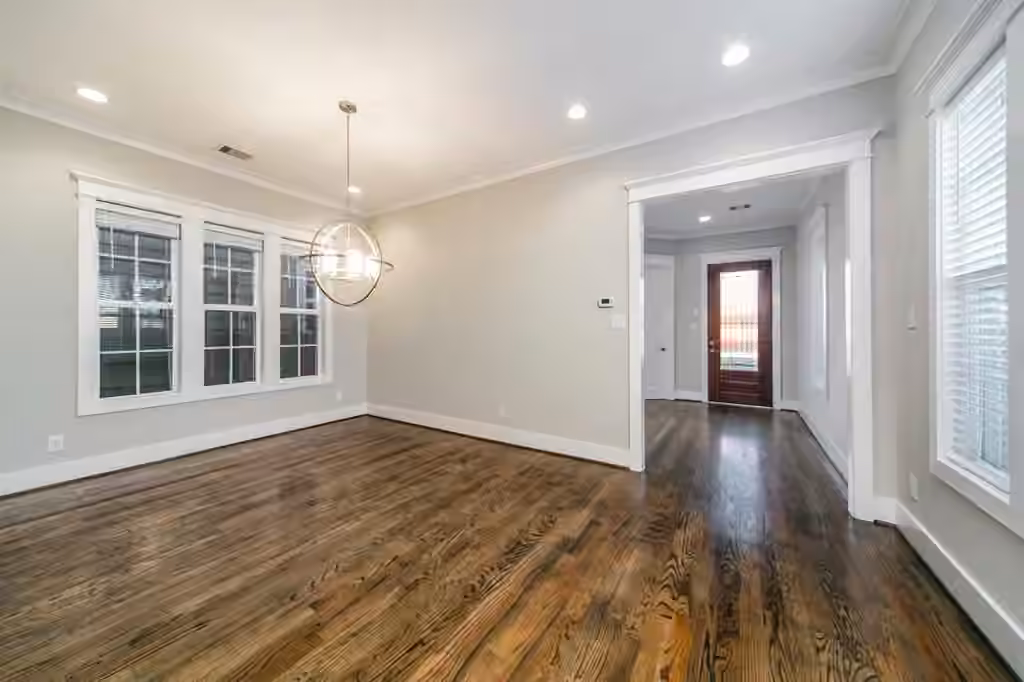Photo 7 of 402 W 28th Street, Houston, TX