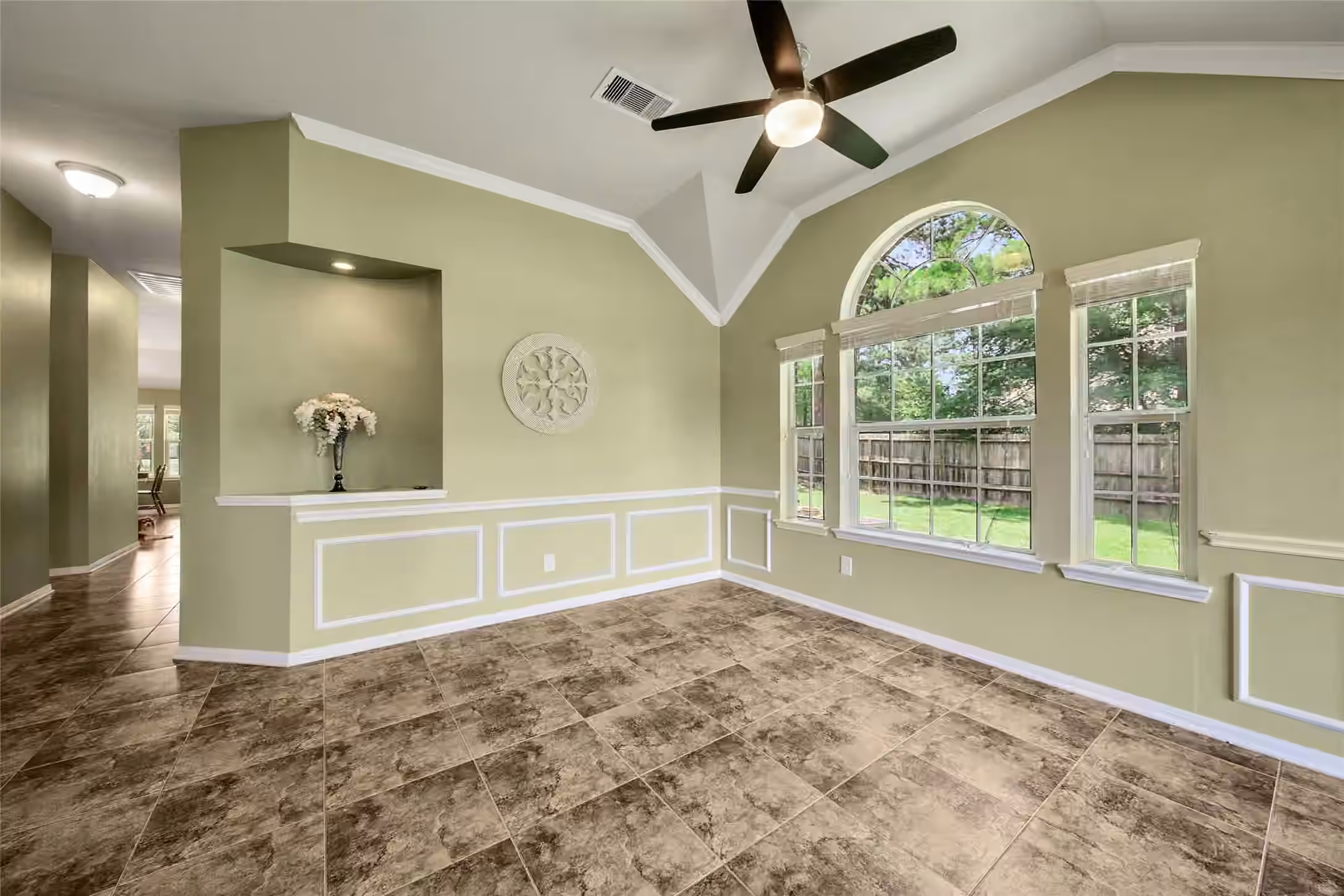 Photo 6 of 23644 Spring Branch Trail, Montgomery, TX