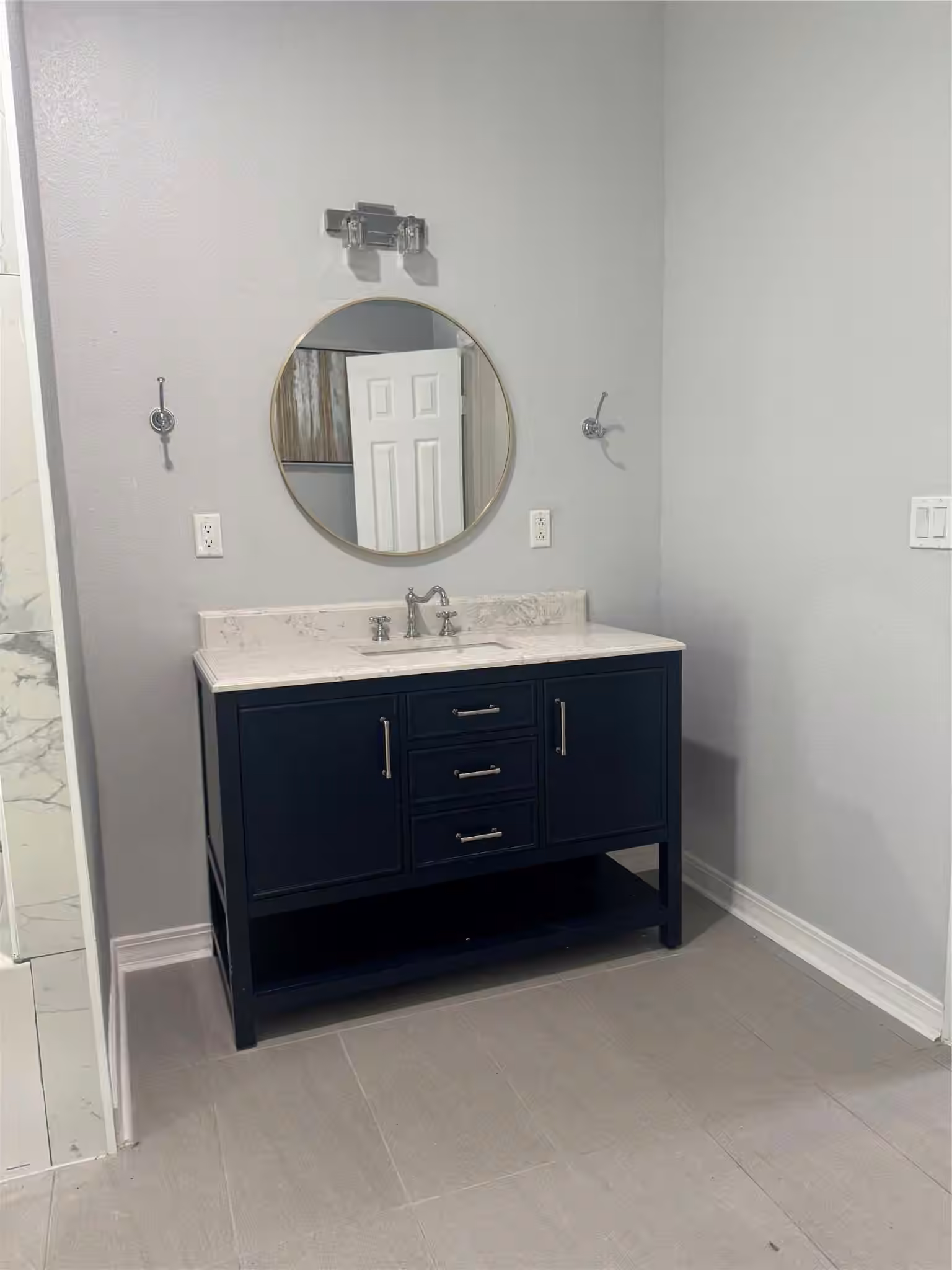 Photo 5 of 125 N Shirley Street, Alvin, TX