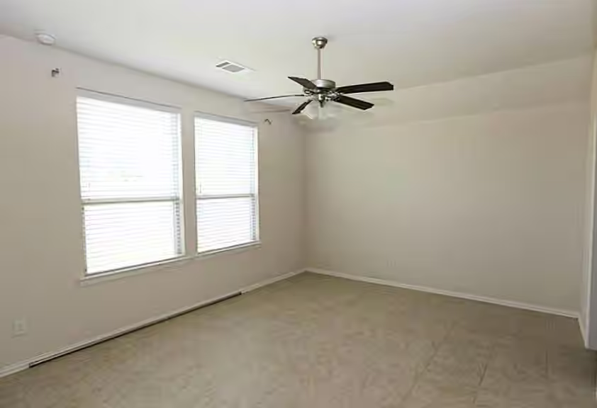 Photo 6 of 8139 Silent Deep Drive, Rosenberg, TX