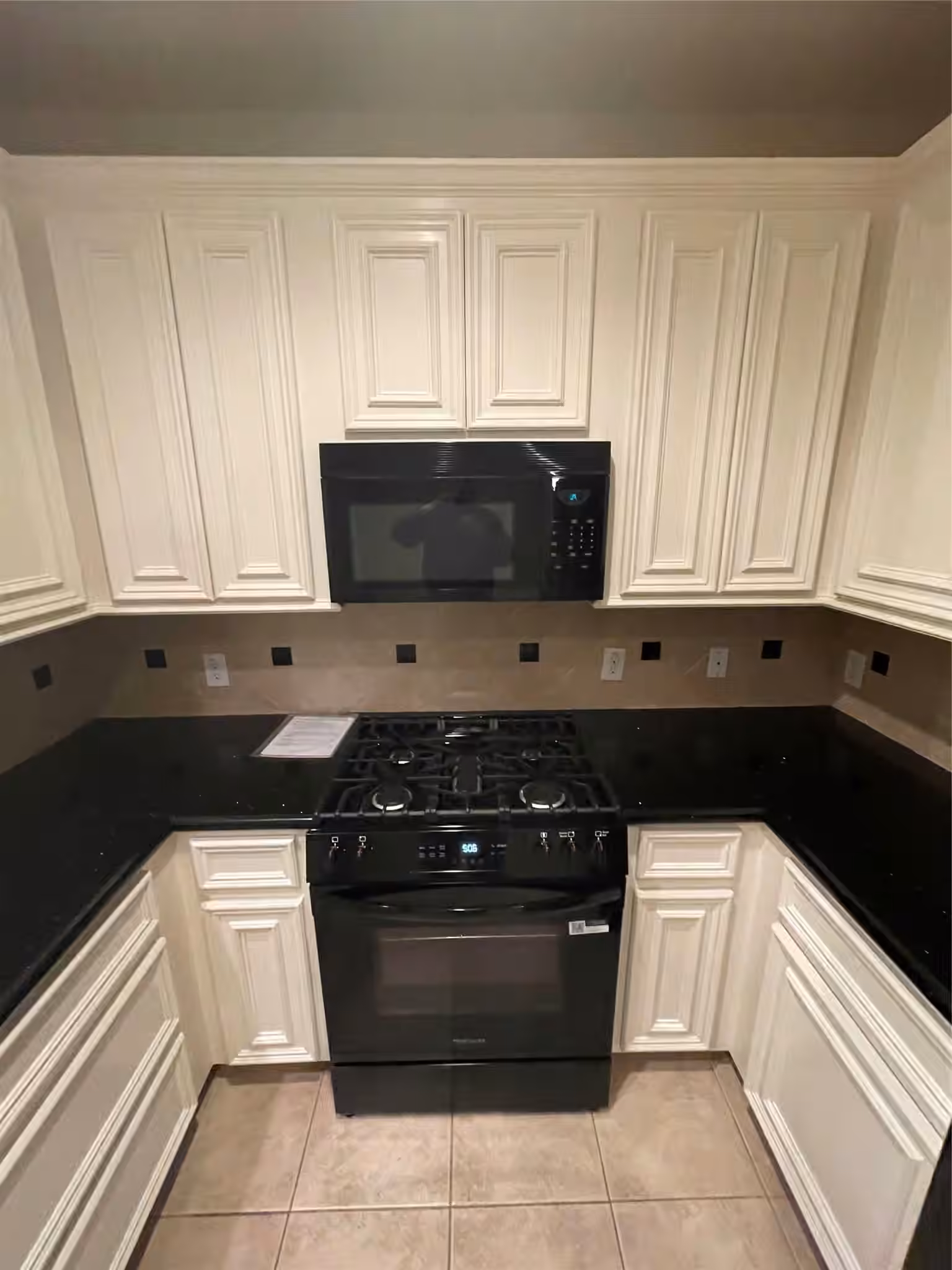 Photo 6 of 1040 La Rue Street, Houston, TX