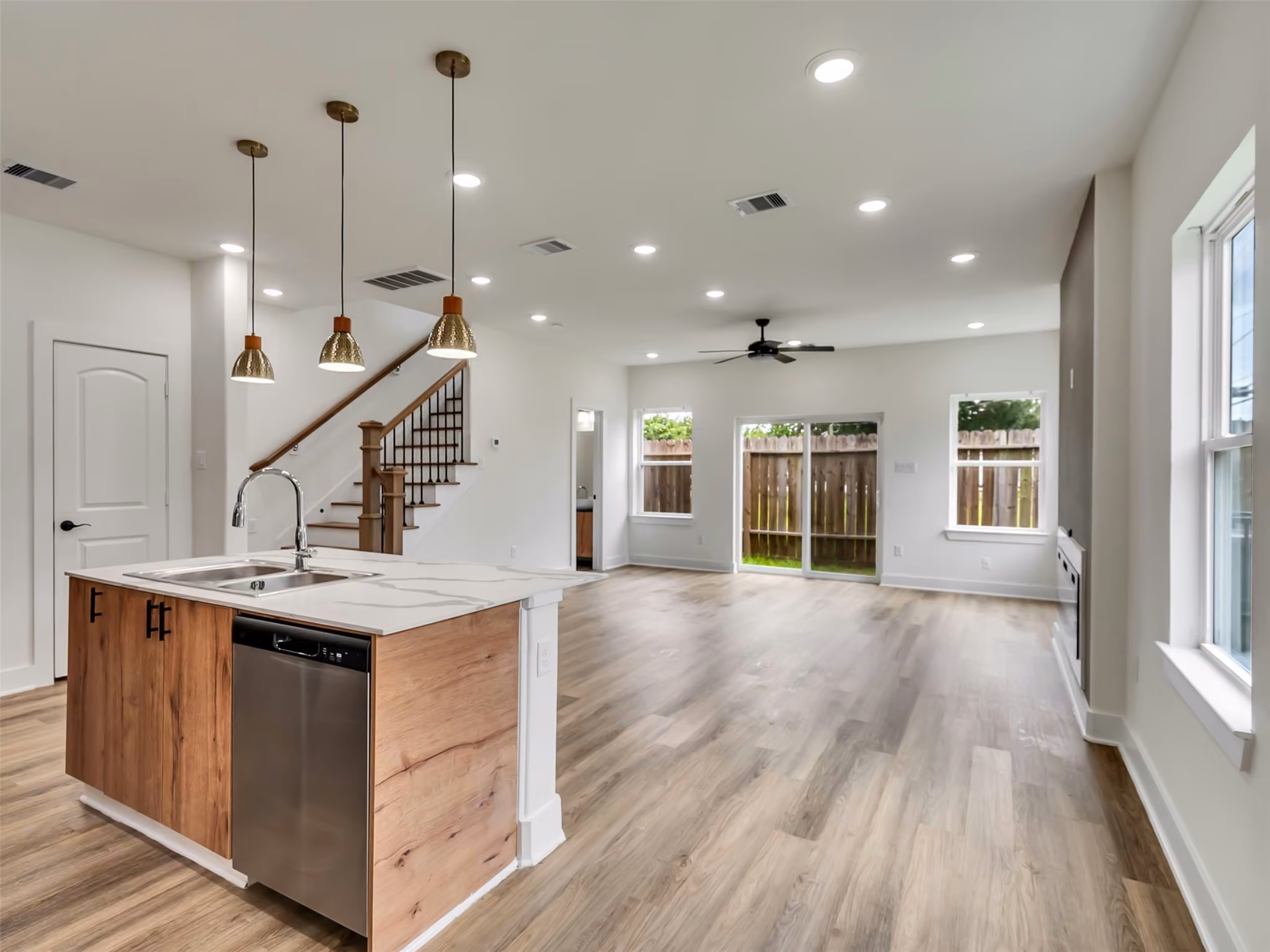 Photo of 855 S Victory Drive C, Houston, TX 77088