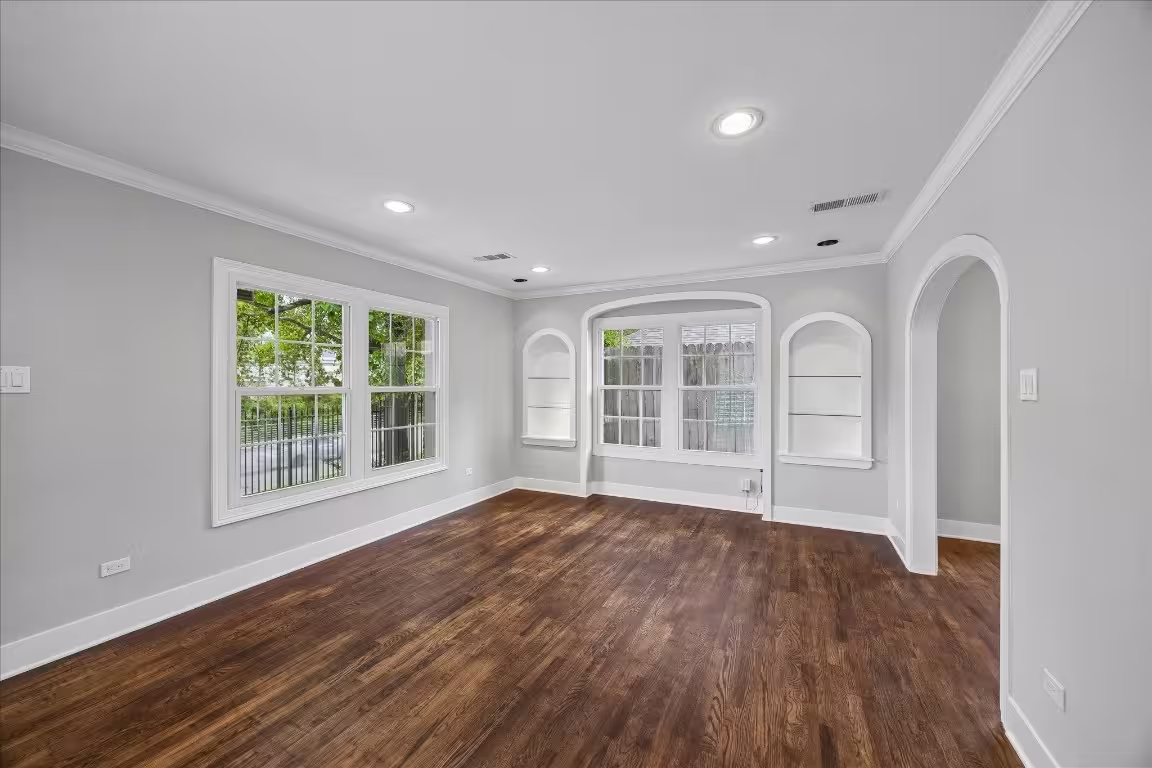 Photo 7 of 2108 White Oak Drive, Houston, TX