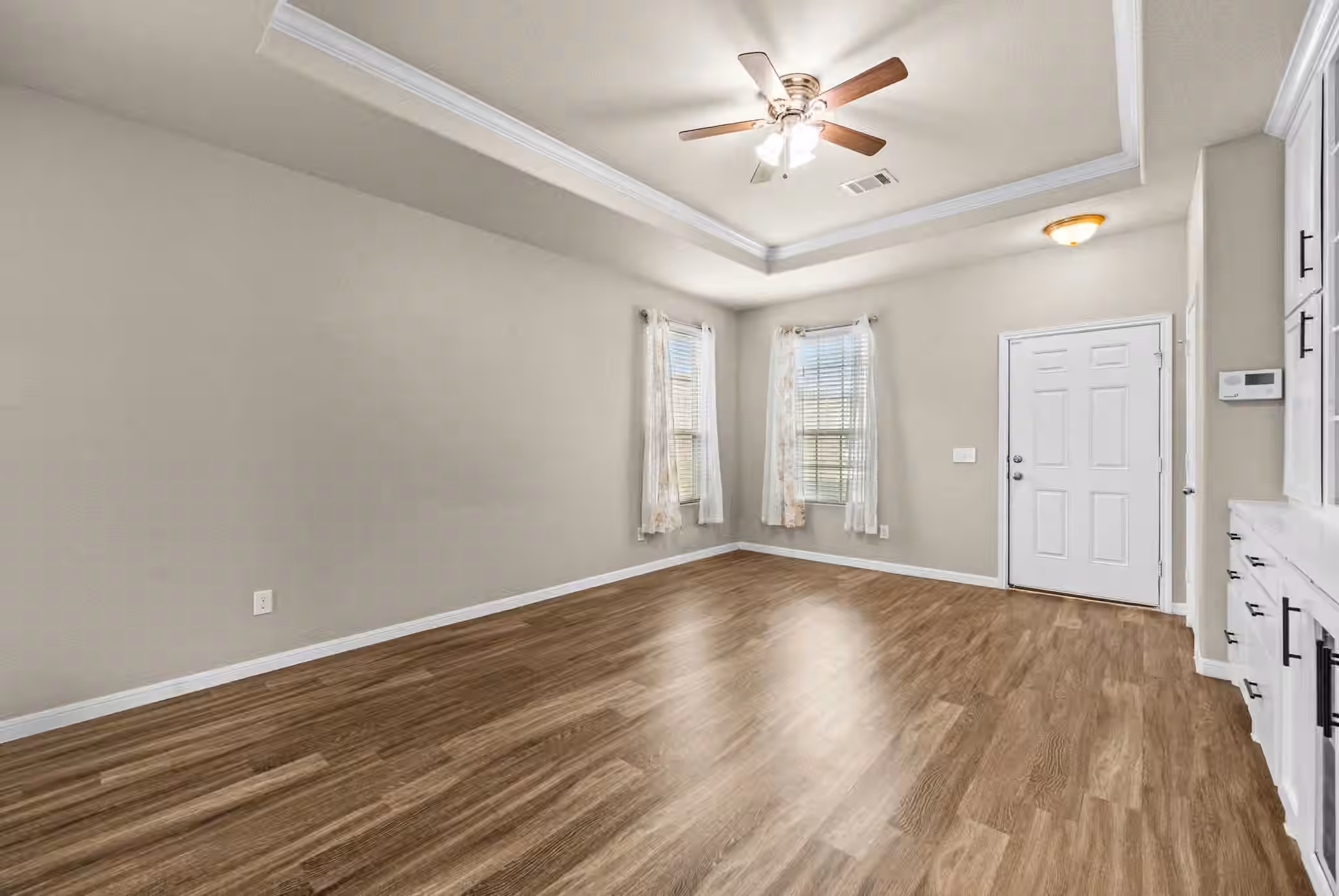 Photo 7 of 19615 Blue Pine Circle, Cypress, TX