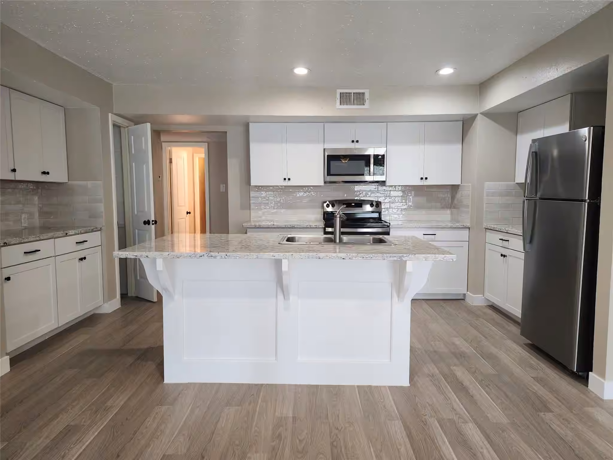 Photo 5 of 19315 Lazy Valley Drive, Katy, TX