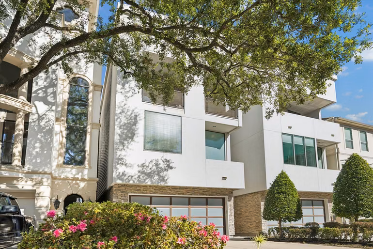 Photo 2 of 6504 Rodrigo Street B, Houston, TX