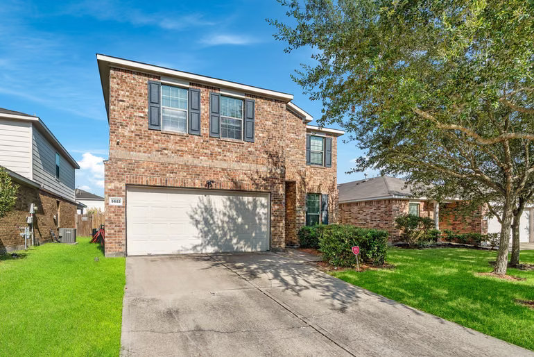 Photo 3 of 5822 Water Violet Lane, Richmond, TX