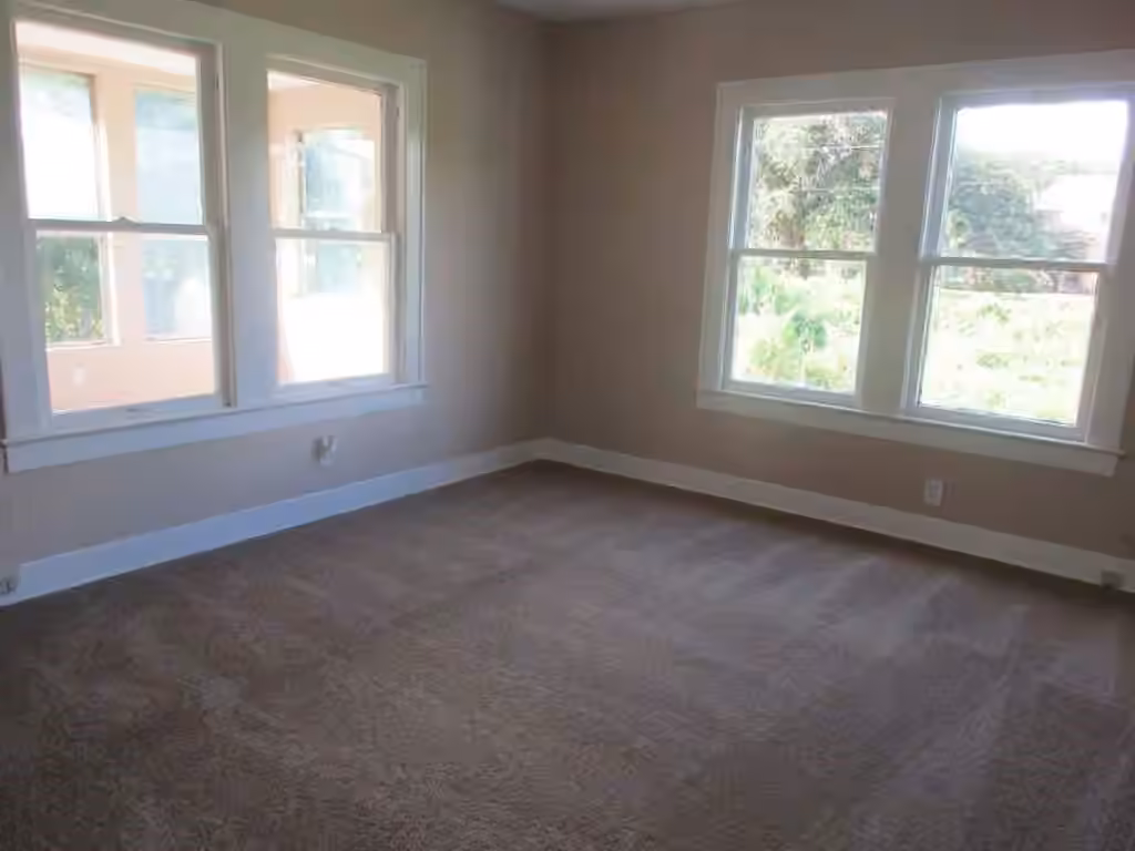 Photo 6 of 110 Spencer Street, Brazoria, TX