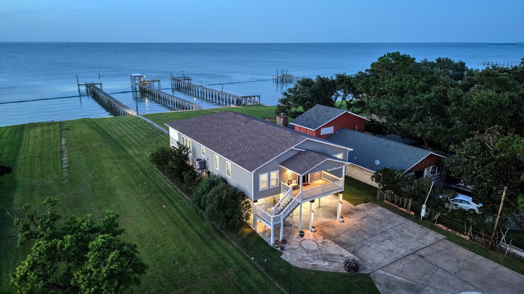 Photo 2 of 2534 Cliff Drive, San Leon, TX