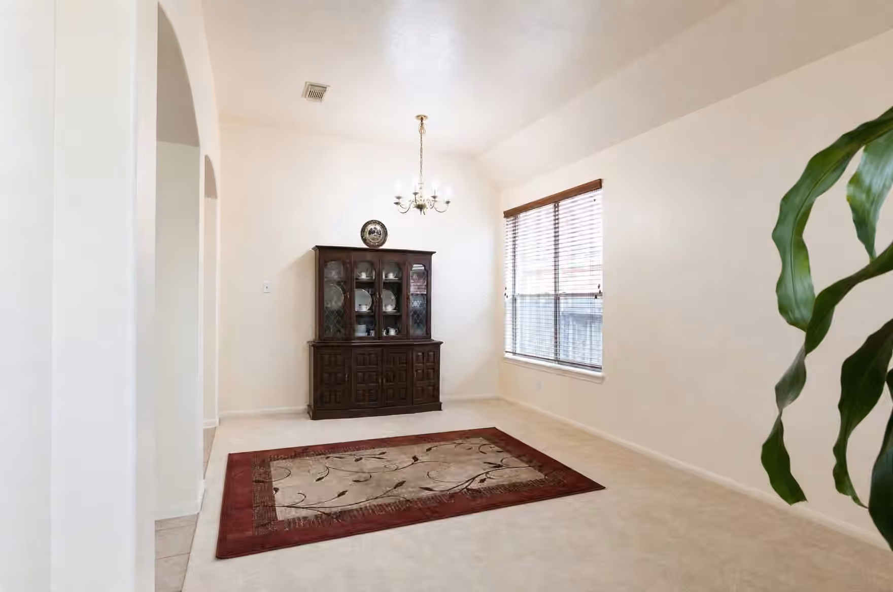 Photo 5 of 1727 Whispering Forest Drive, Kingwood, TX