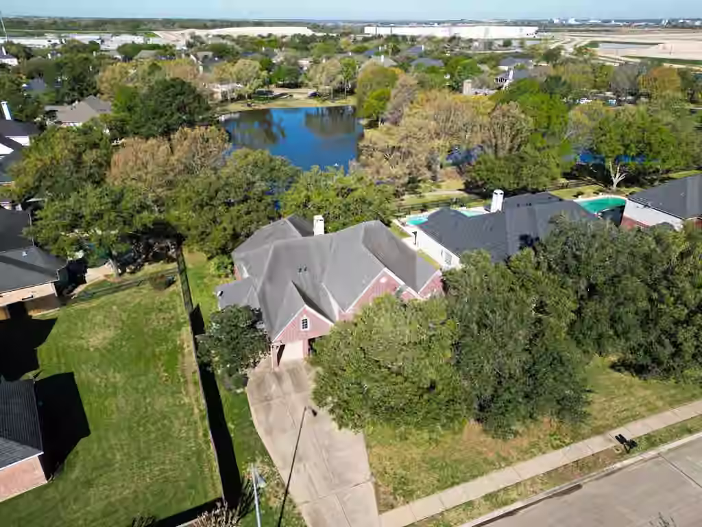 Photo 3 of 12711 Wildwood Bend Lane, Cypress, TX