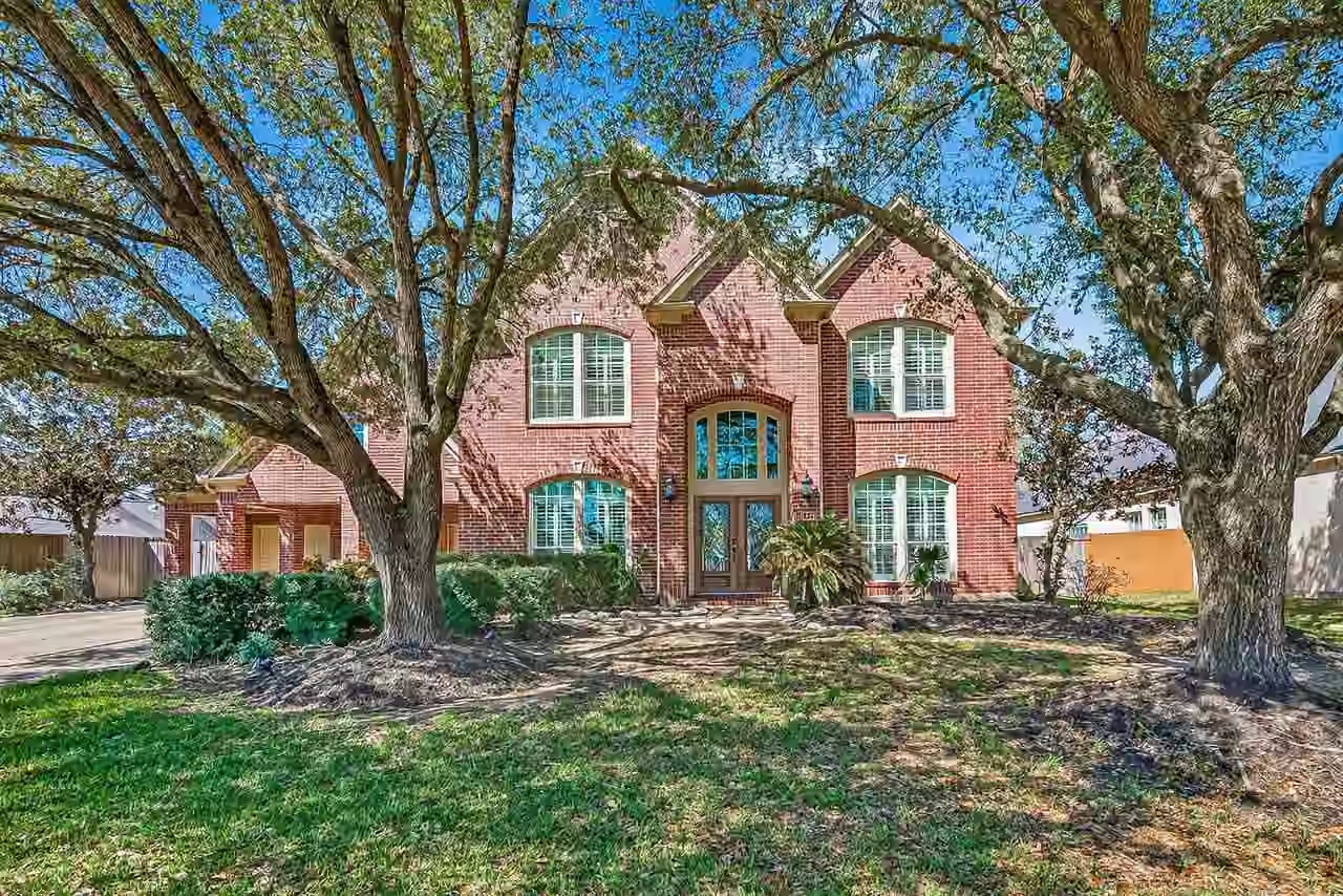 Photo 4 of 12711 Wildwood Bend Lane, Cypress, TX