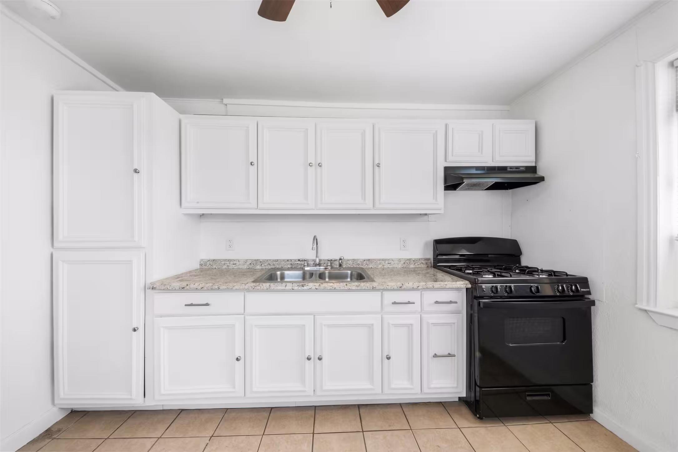 Photo 2 of 8331 Garland St Street, Houston, TX