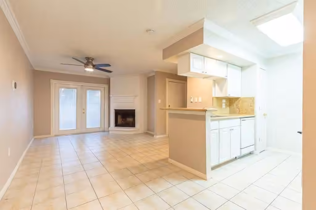 Photo 4 of 250 El Dorado Boulevard 161, Houston, TX