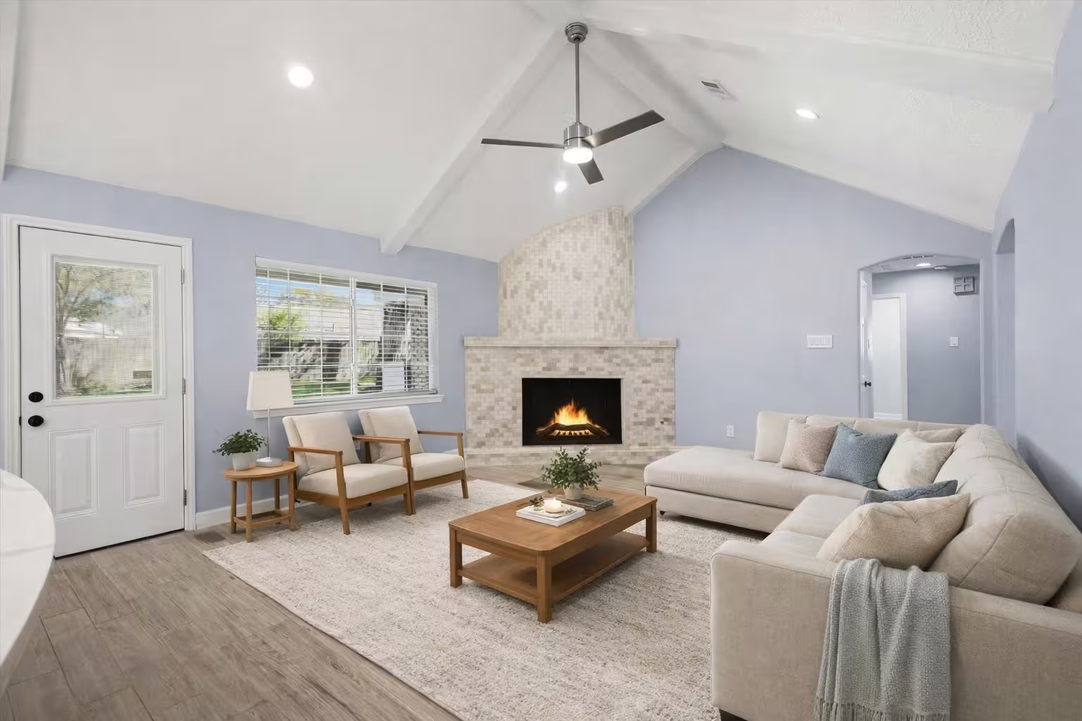 Photo 4 of 5006 Homewood Lane, Baytown, TX