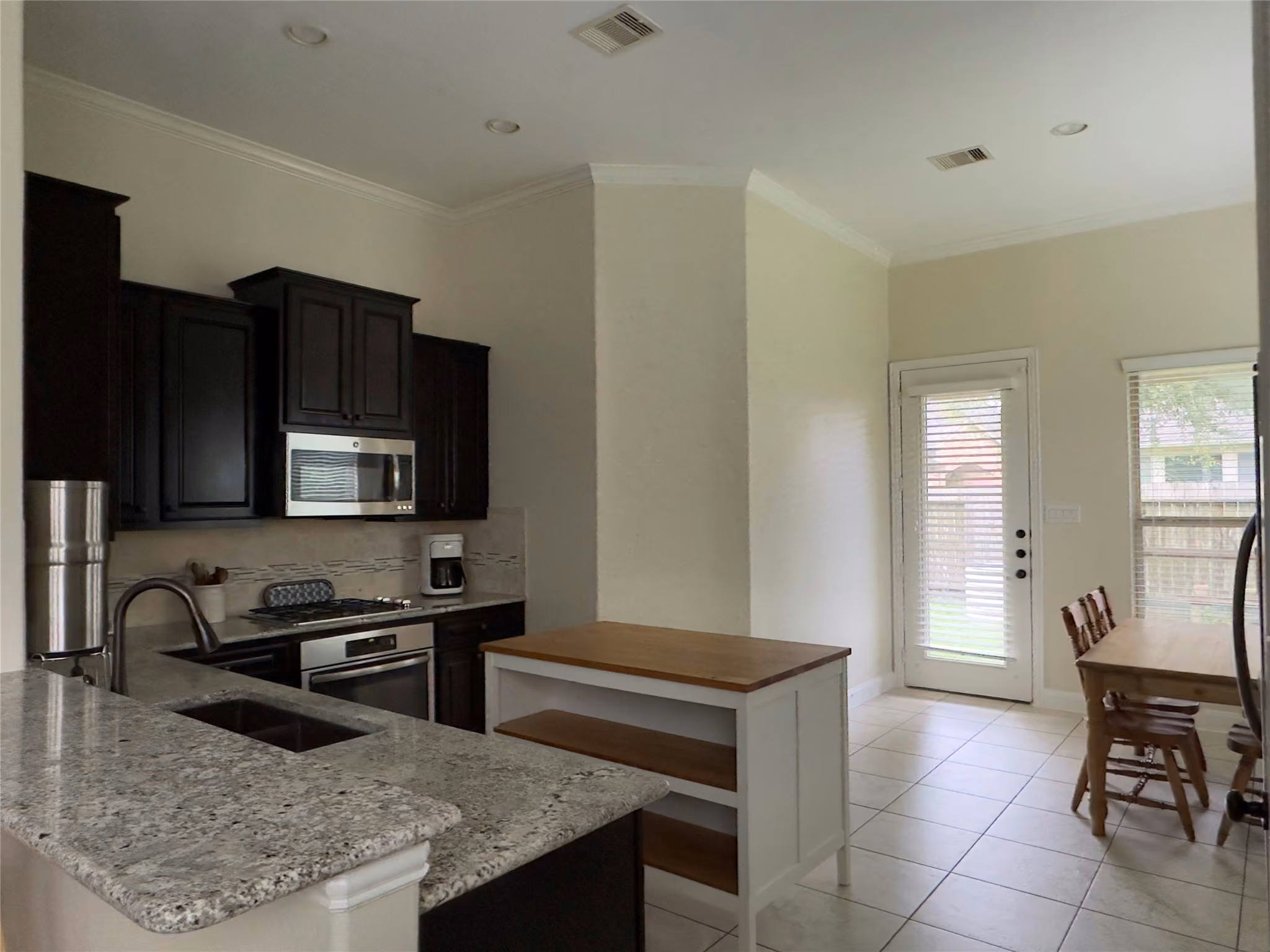 Photo 7 of 4910 Pebble Beach Place, Katy, TX