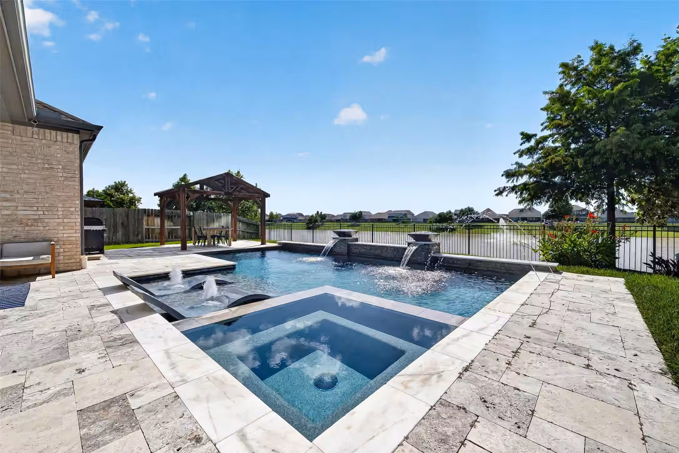Photo 4 of 4824 Peppermill Ridge Lane, Rosharon, TX