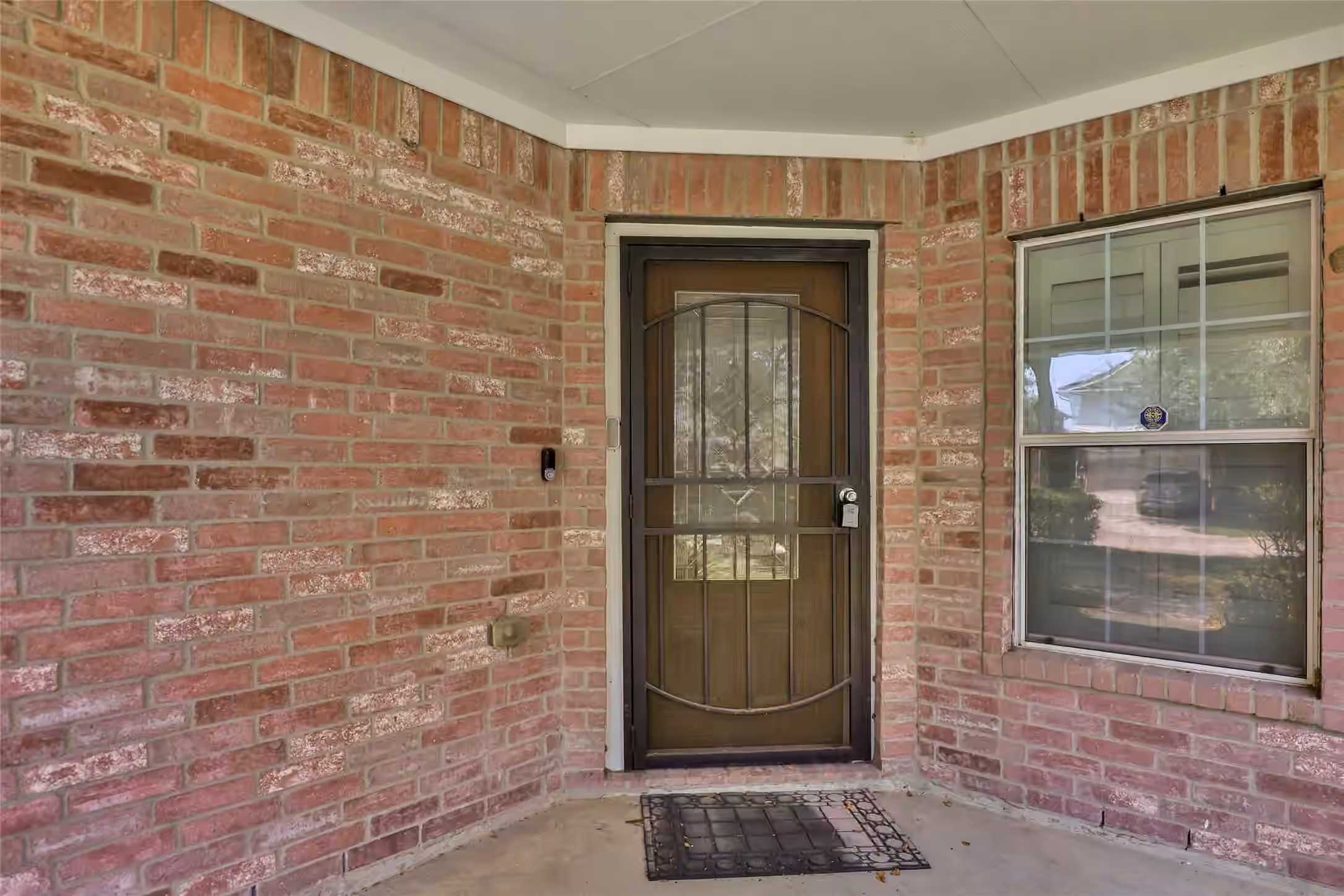 Photo 4 of 16002 NE Sonoma Park Drive, Houston, TX