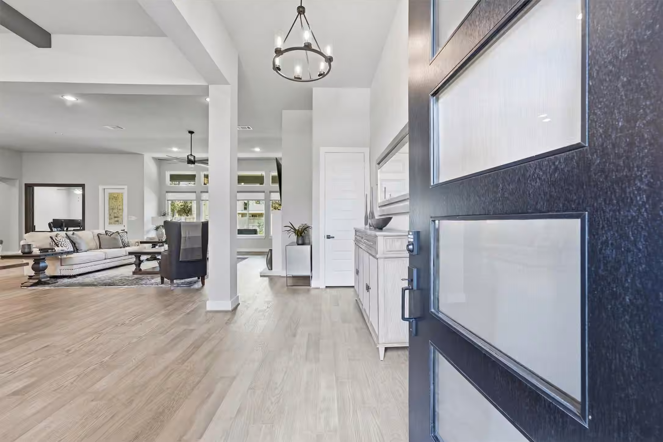 Photo 6 of 1006 Prescott Drive, Conroe, TX
