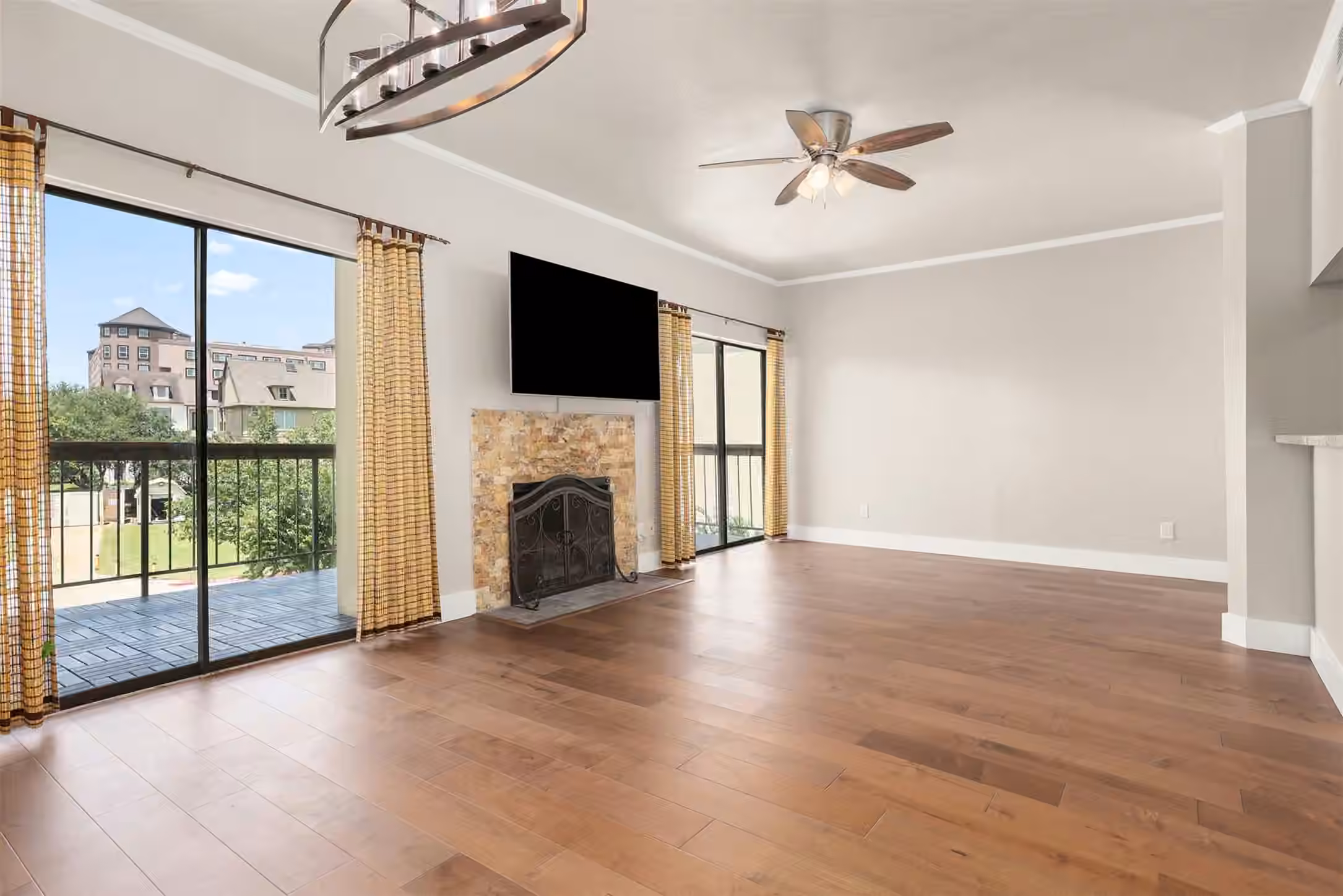 Photo 4 of 18809 Egret Bay Boulevard 214, Webster, TX