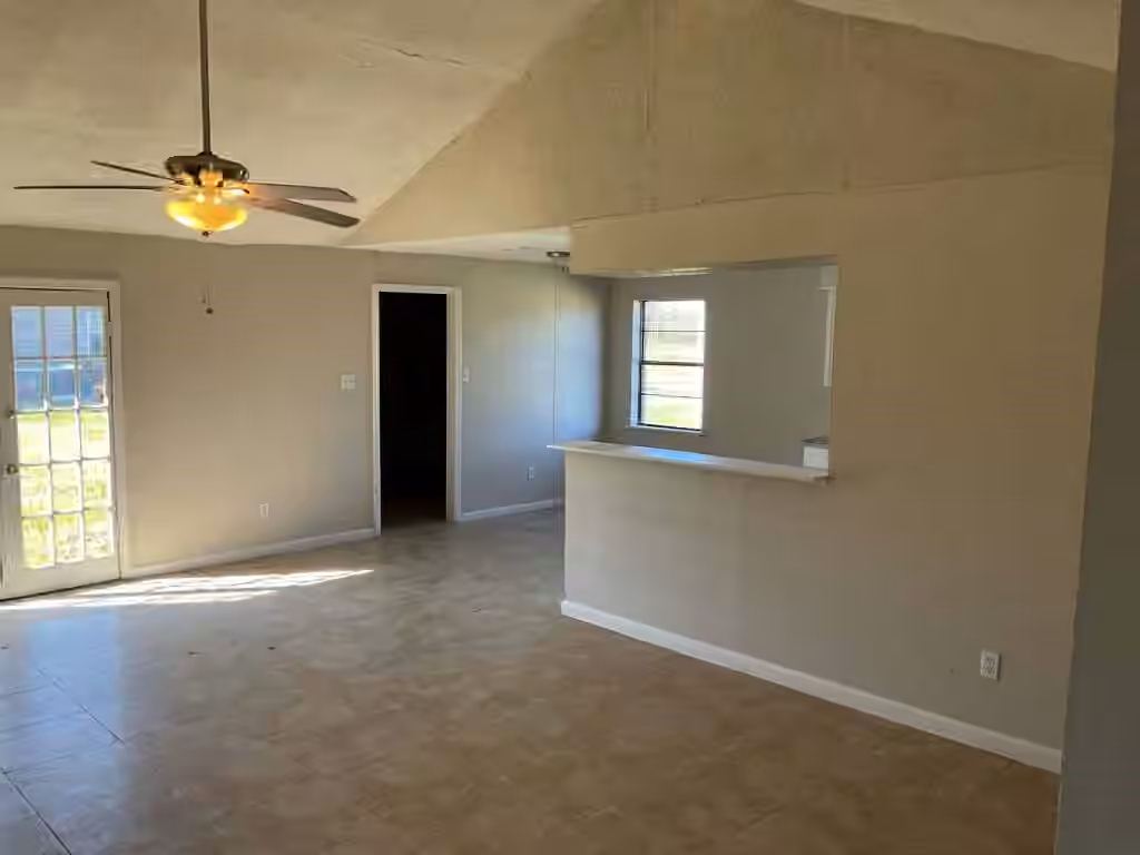 Photo 3 of 2068 Tx-36, Brazoria, TX