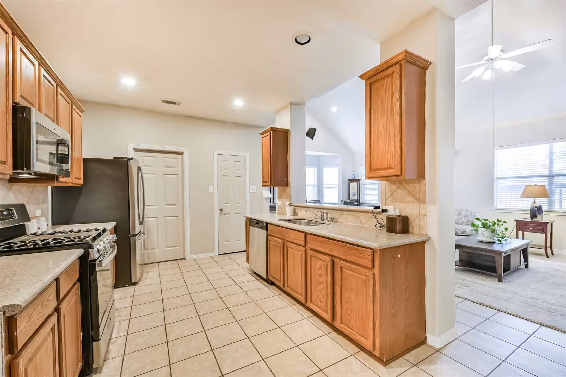 Photo 6 of 2898 Pescara Court, League City, TX