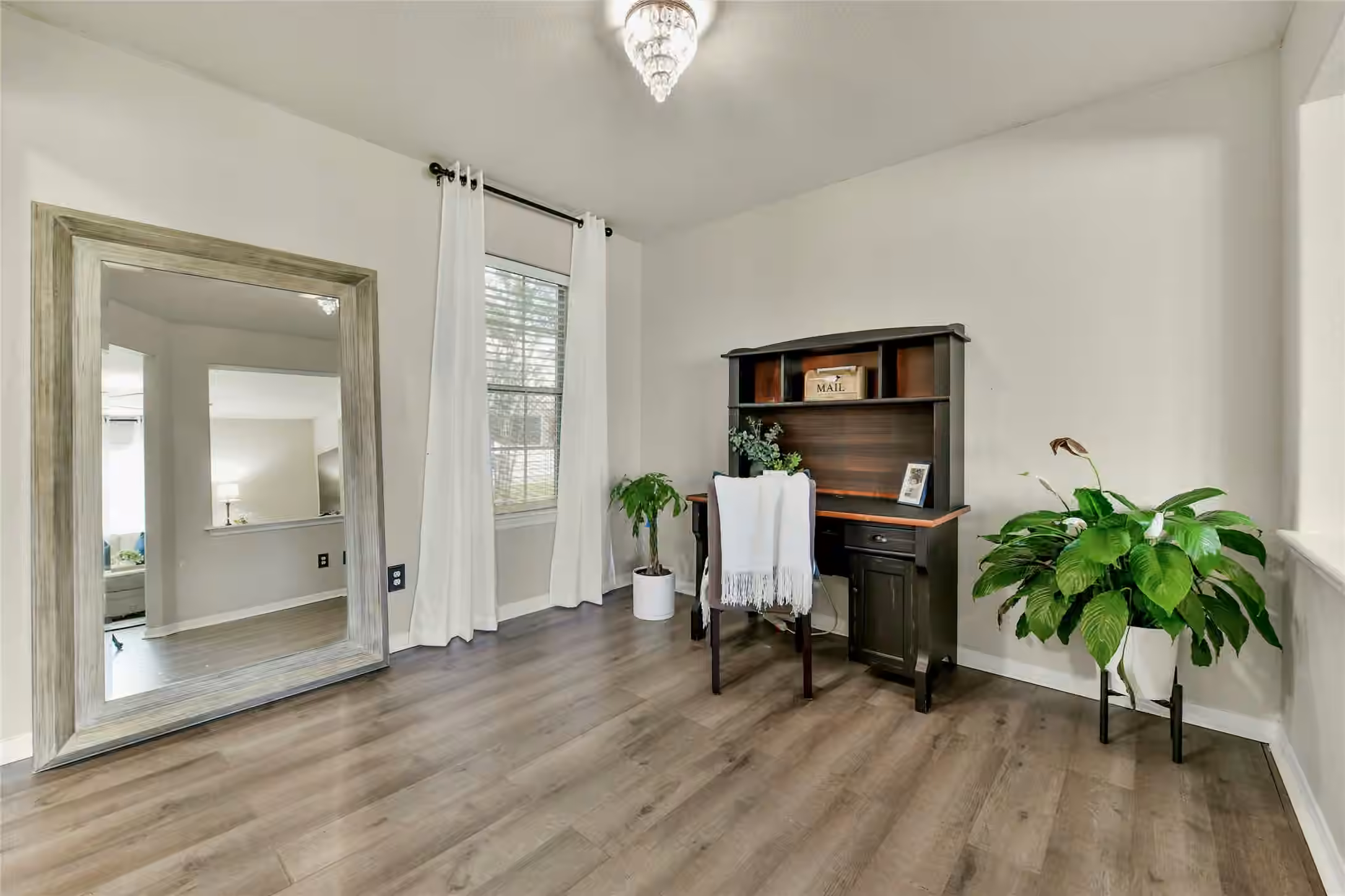 Photo 4 of 9310 Windy Spring Lane, Houston, TX