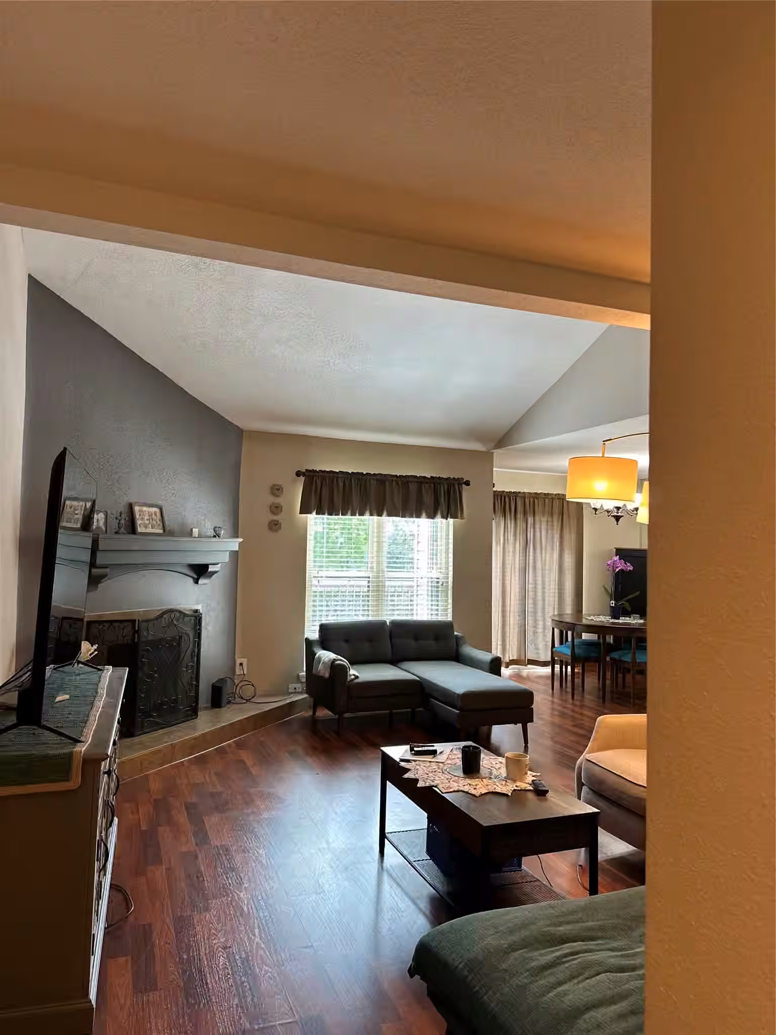 Photo 3 of 9707 Richmond Avenue 92, Houston, TX