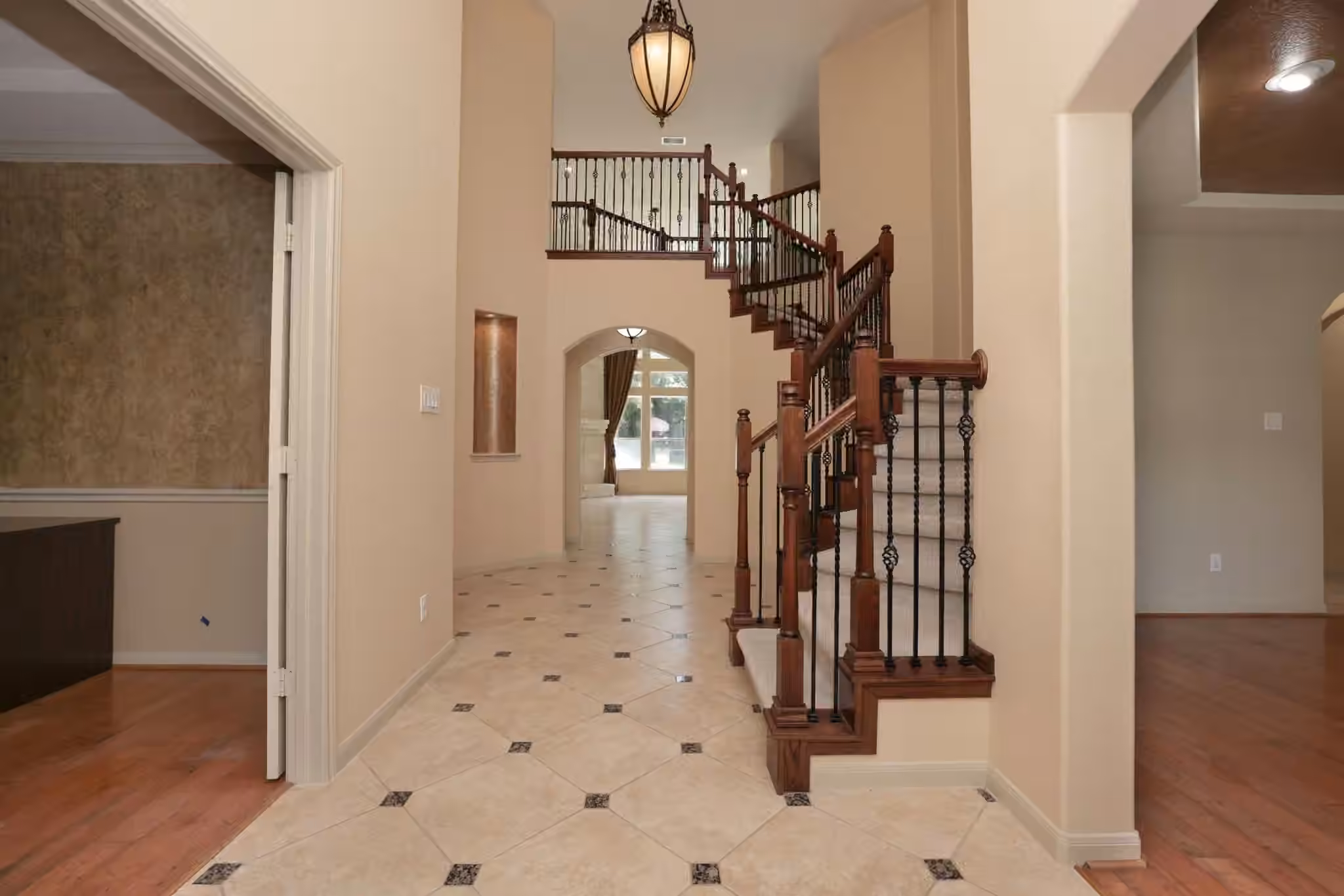 Photo 5 of 12210 Hallowed Oaks, Magnolia, TX