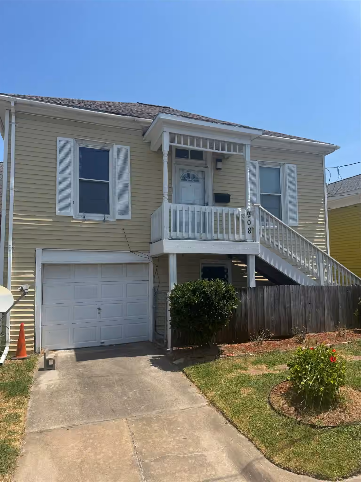 Photo 2 of 908 34th Street, Galveston, TX