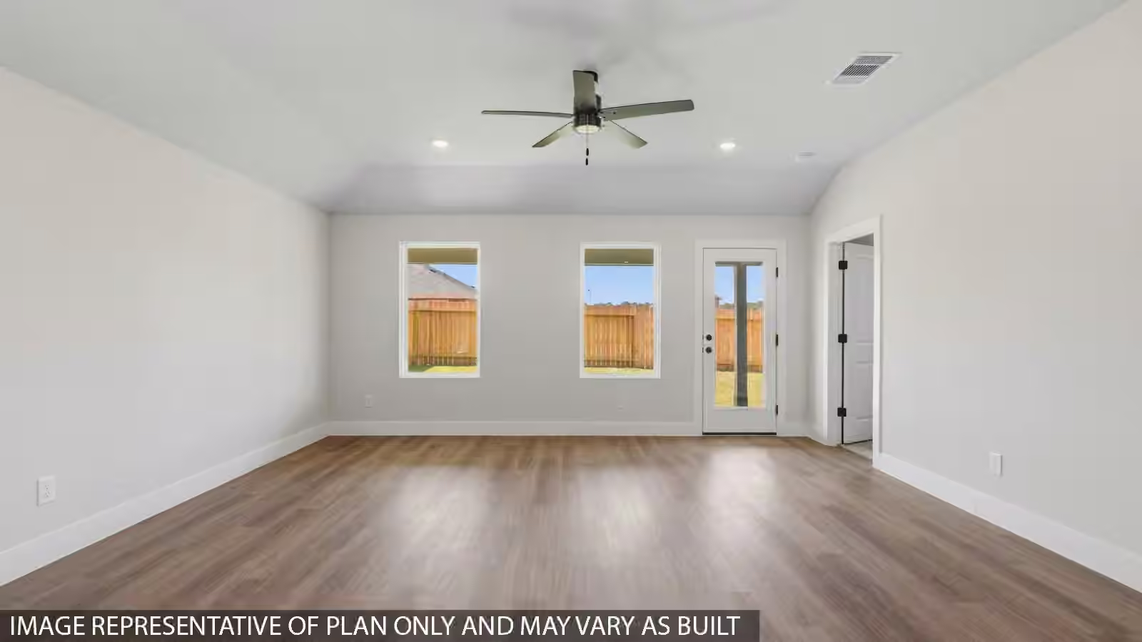 Photo 7 of 15815 Narrow Leaf Lane, Montgomery, TX