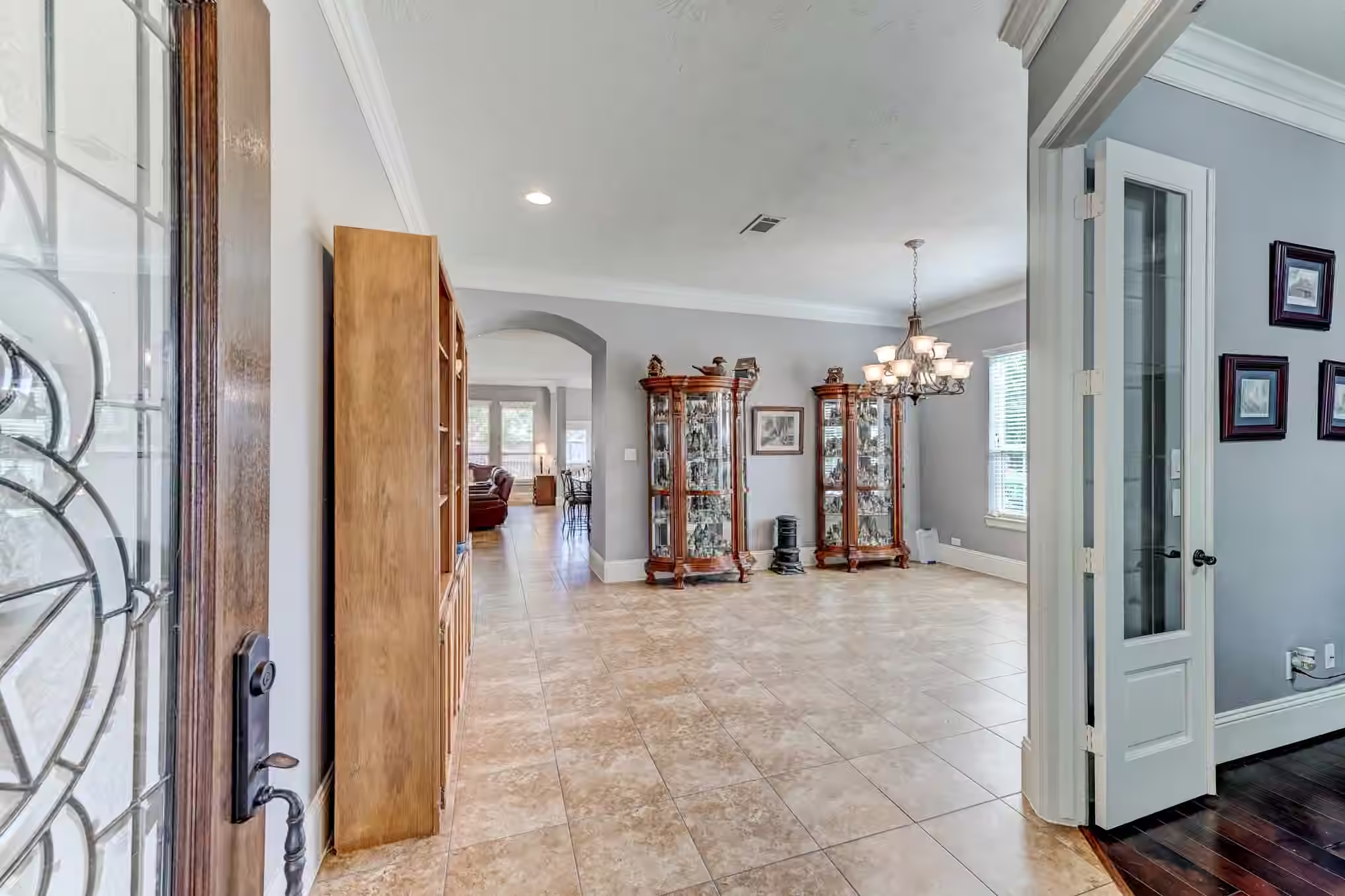 Photo 5 of 19708 N San Gabriel River Circle, Cypress, TX