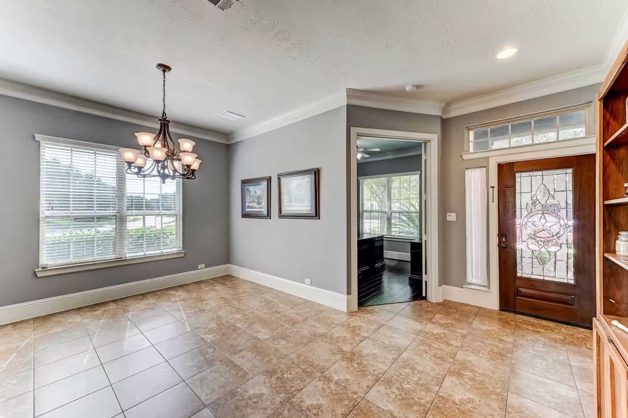 Photo 7 of 19708 N San Gabriel River Circle, Cypress, TX