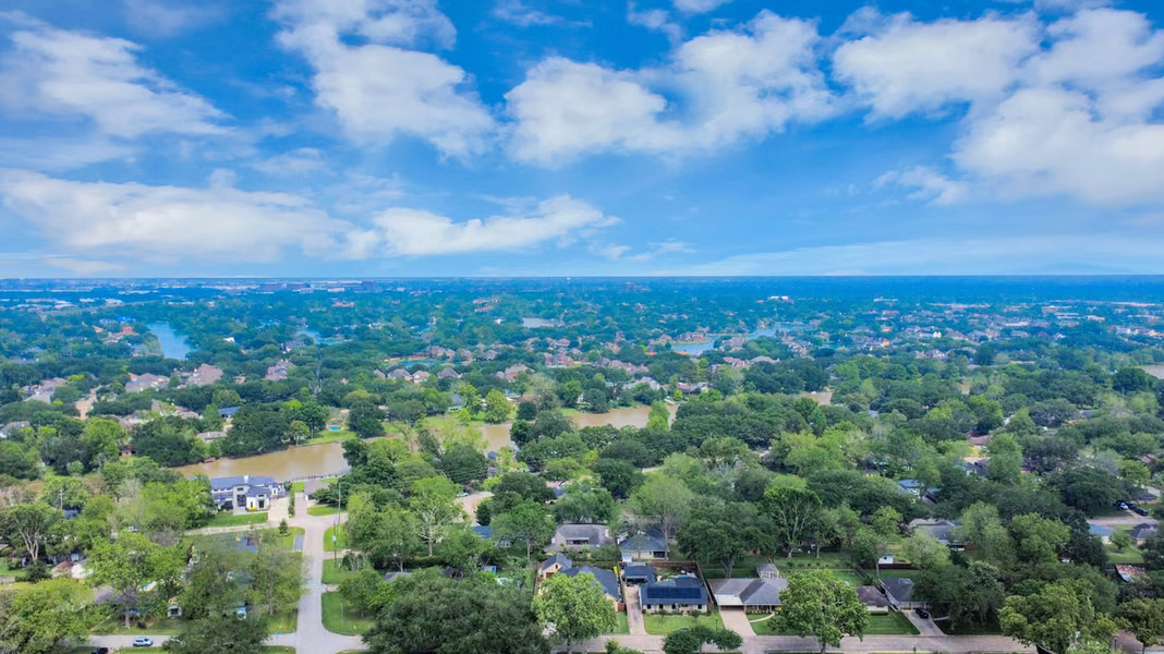Photo 5 of 511 Kyle Street, Sugar Land, TX