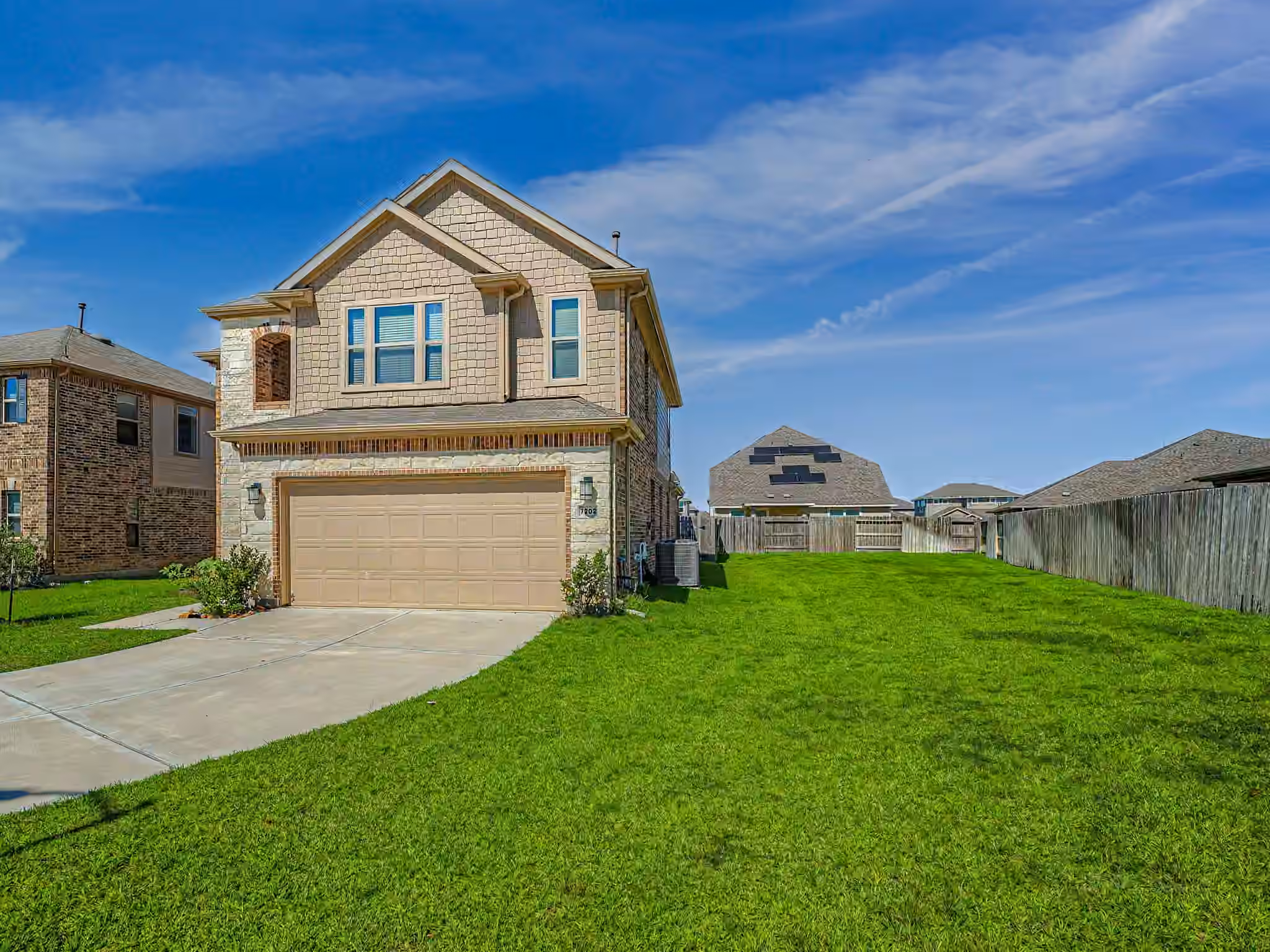 Photo 2 of 7202 Bakersfield Court, Rosharon, TX