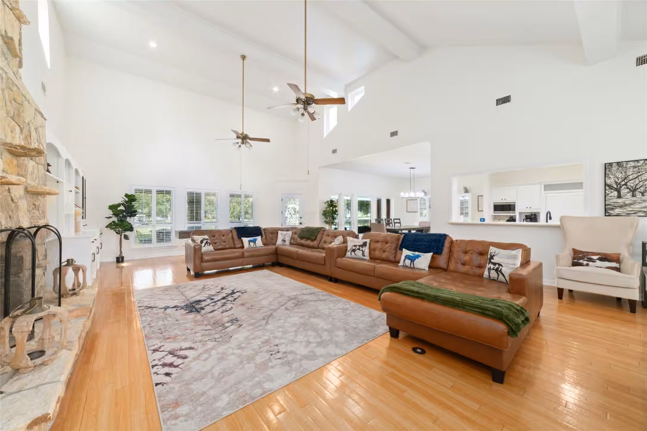 Photo 6 of 601 Brandon Road, Conroe, TX