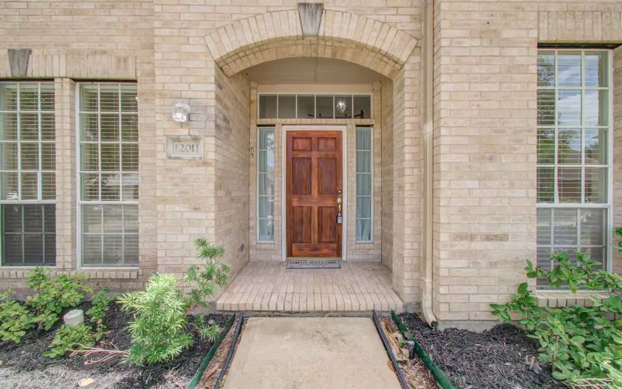 Photo 5 of 12011 Snowbird Court, Stafford, TX
