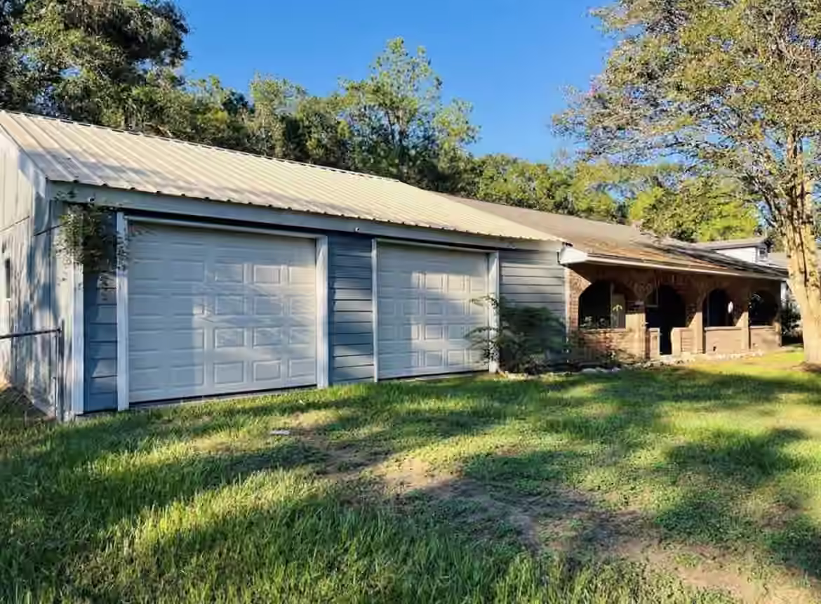 Photo of 142 County Road 322, Cleveland, TX 77327