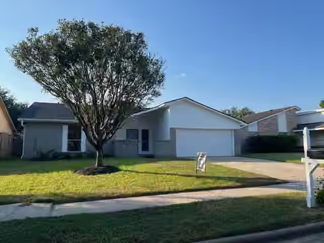 Photo of 467 Buoy Road, Webster, TX