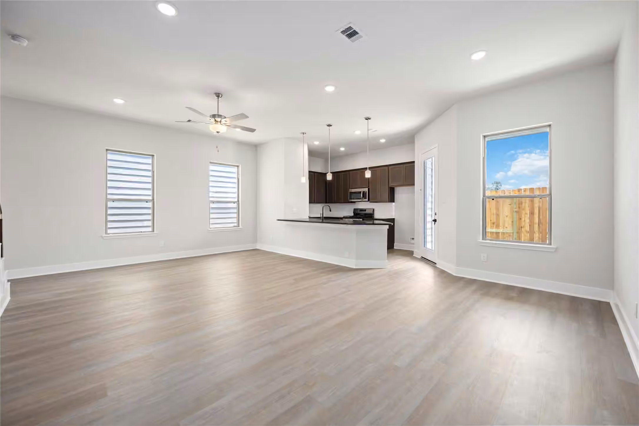 Photo 3 of 13210 Opera Drive, Houston, TX