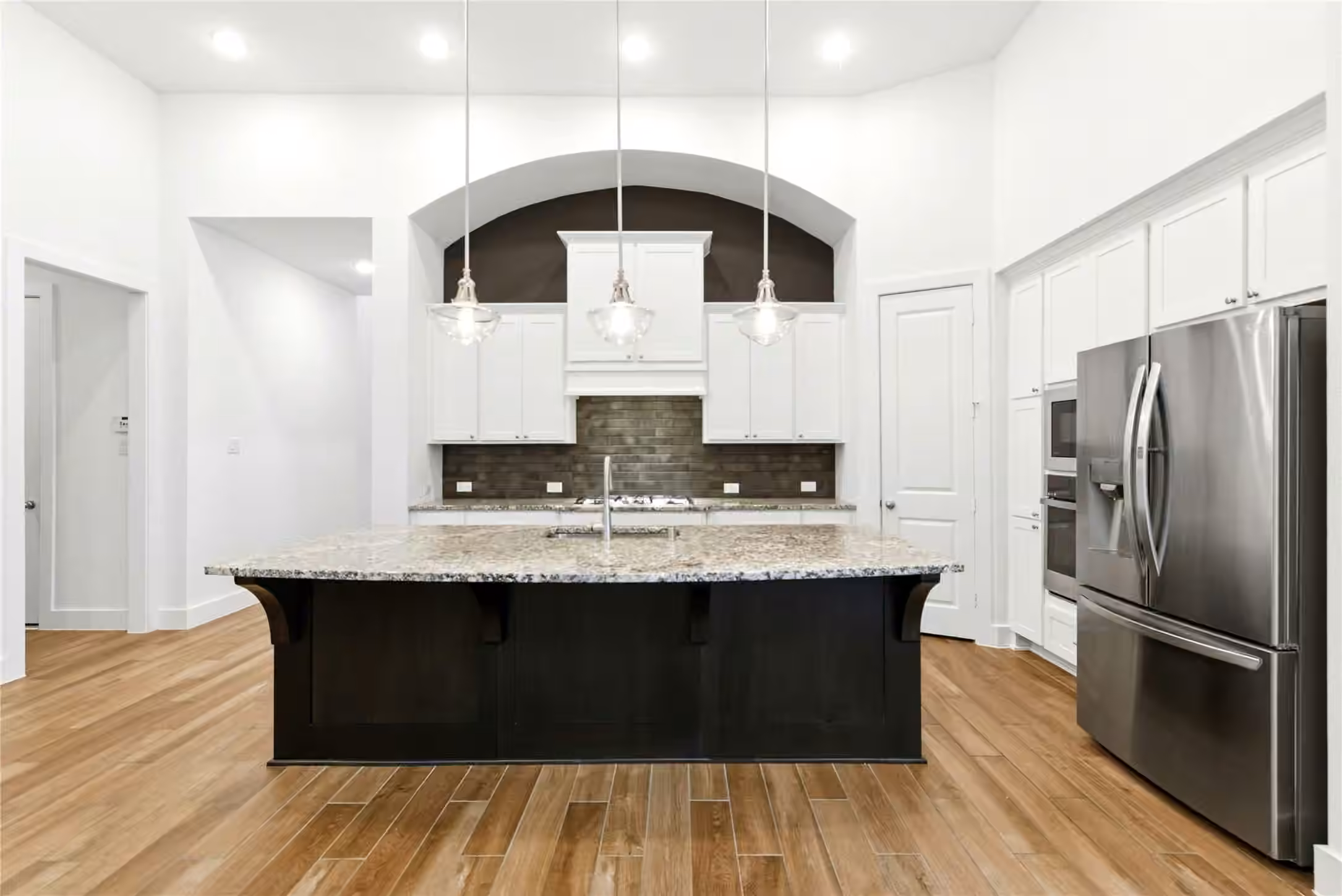 Photo 7 of 222 Promontory Court, Montgomery, TX