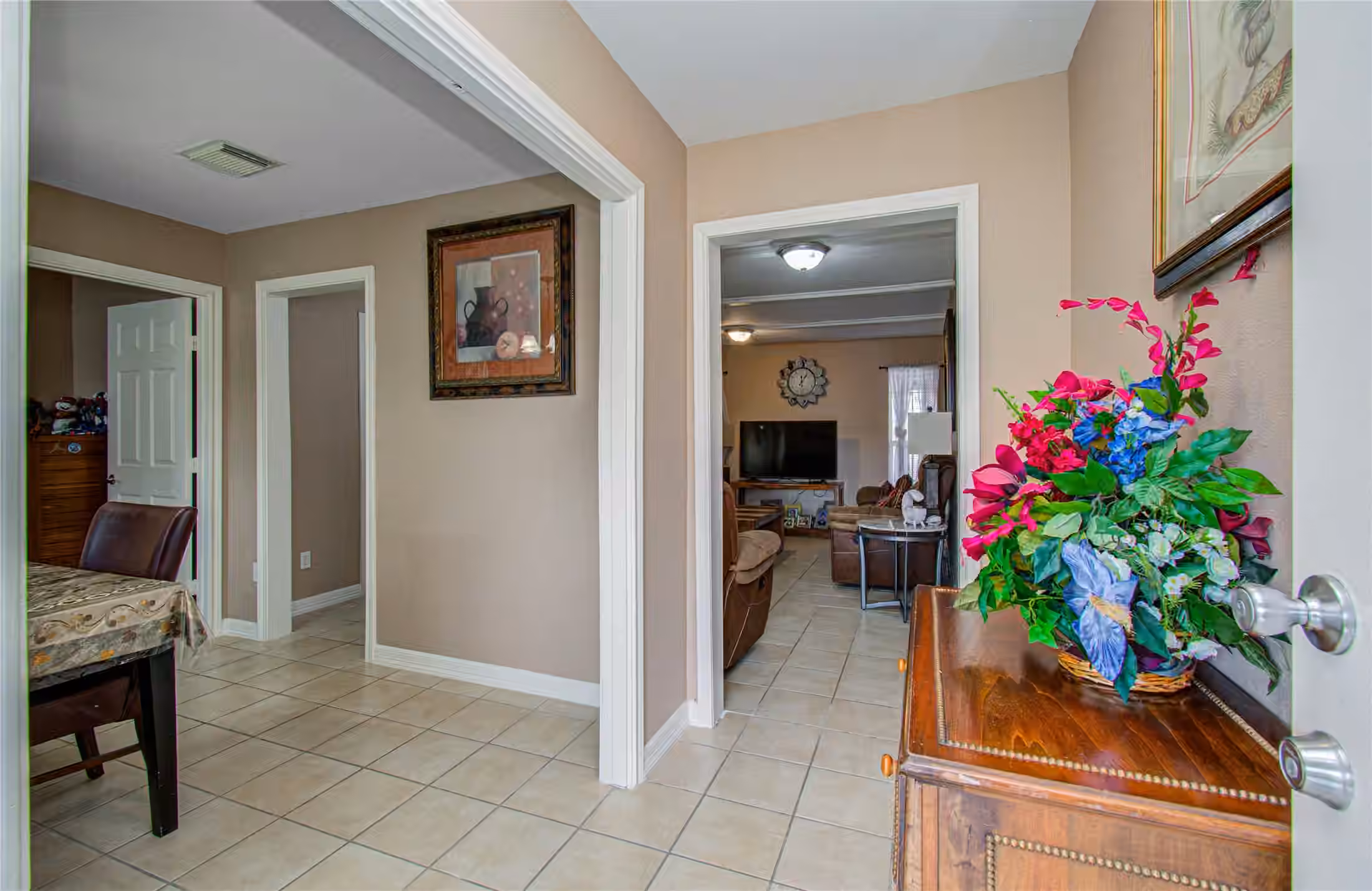 Photo 4 of 930 Centerwood Drive, Houston, TX