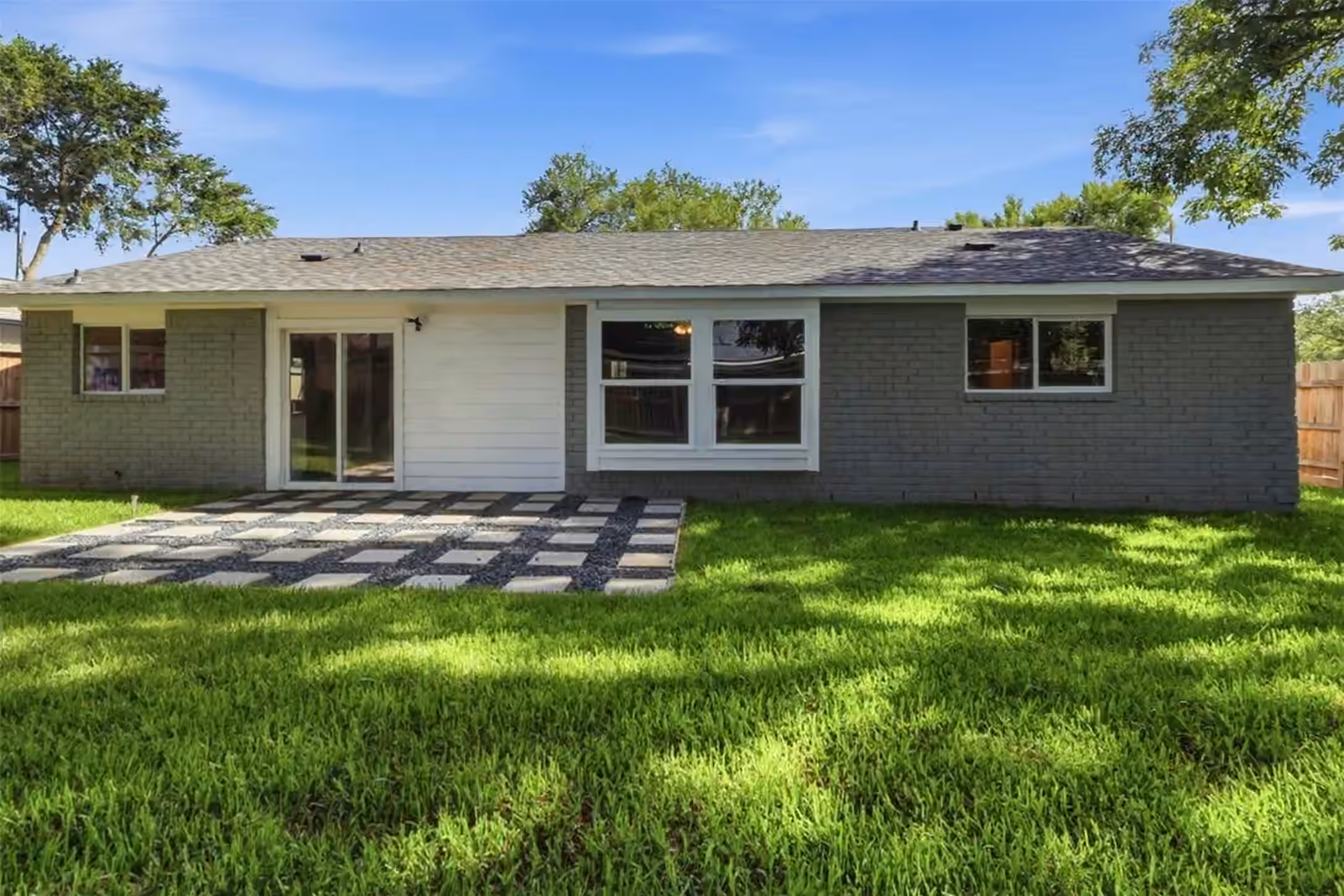 Photo 2 of 4767 Beechaven St, Houston, TX