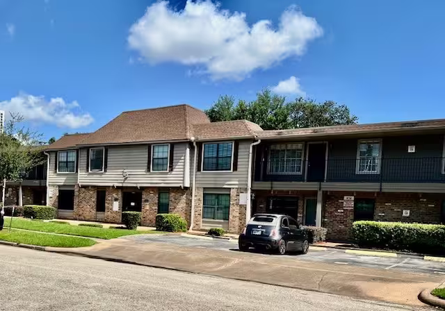Photo of 606 Marshall Street B36, Houston, TX