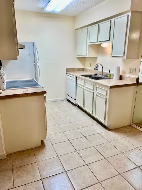 Photo 6 of 606 Marshall Street B36, Houston, TX