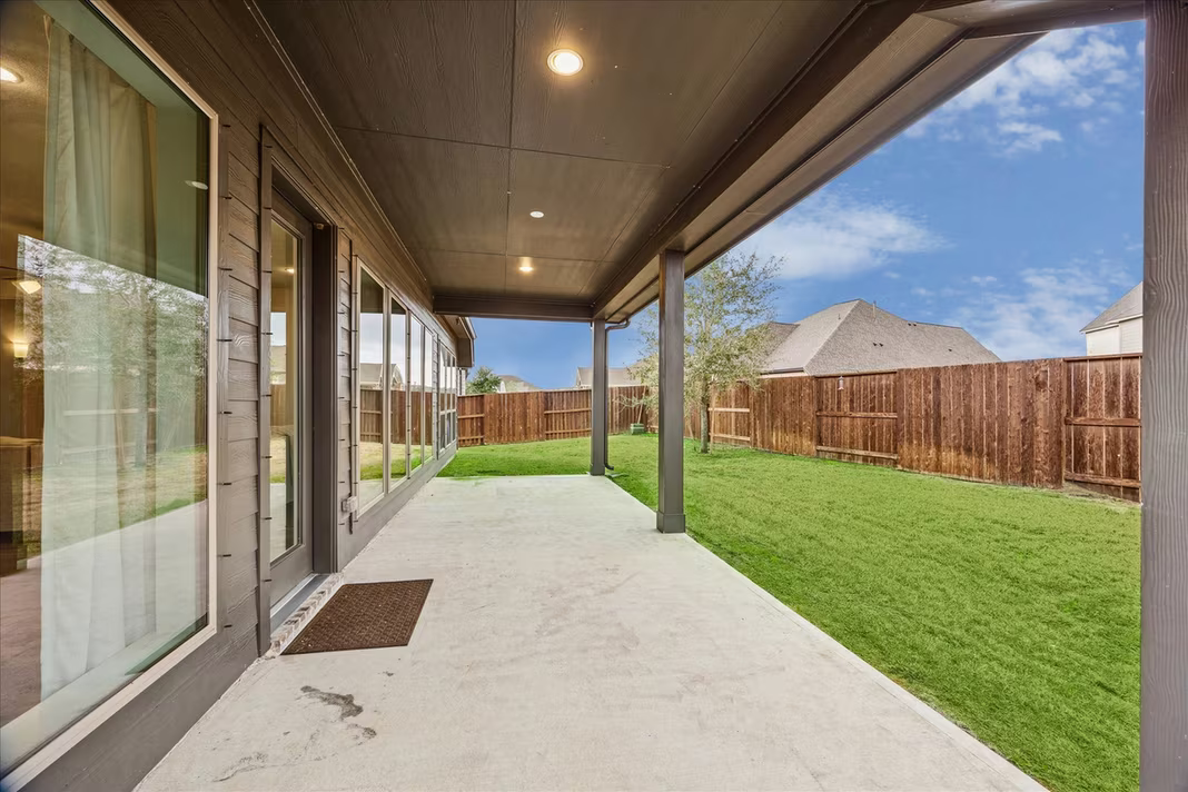 Photo 5 of 4527 Peloton Road, Rosharon, TX