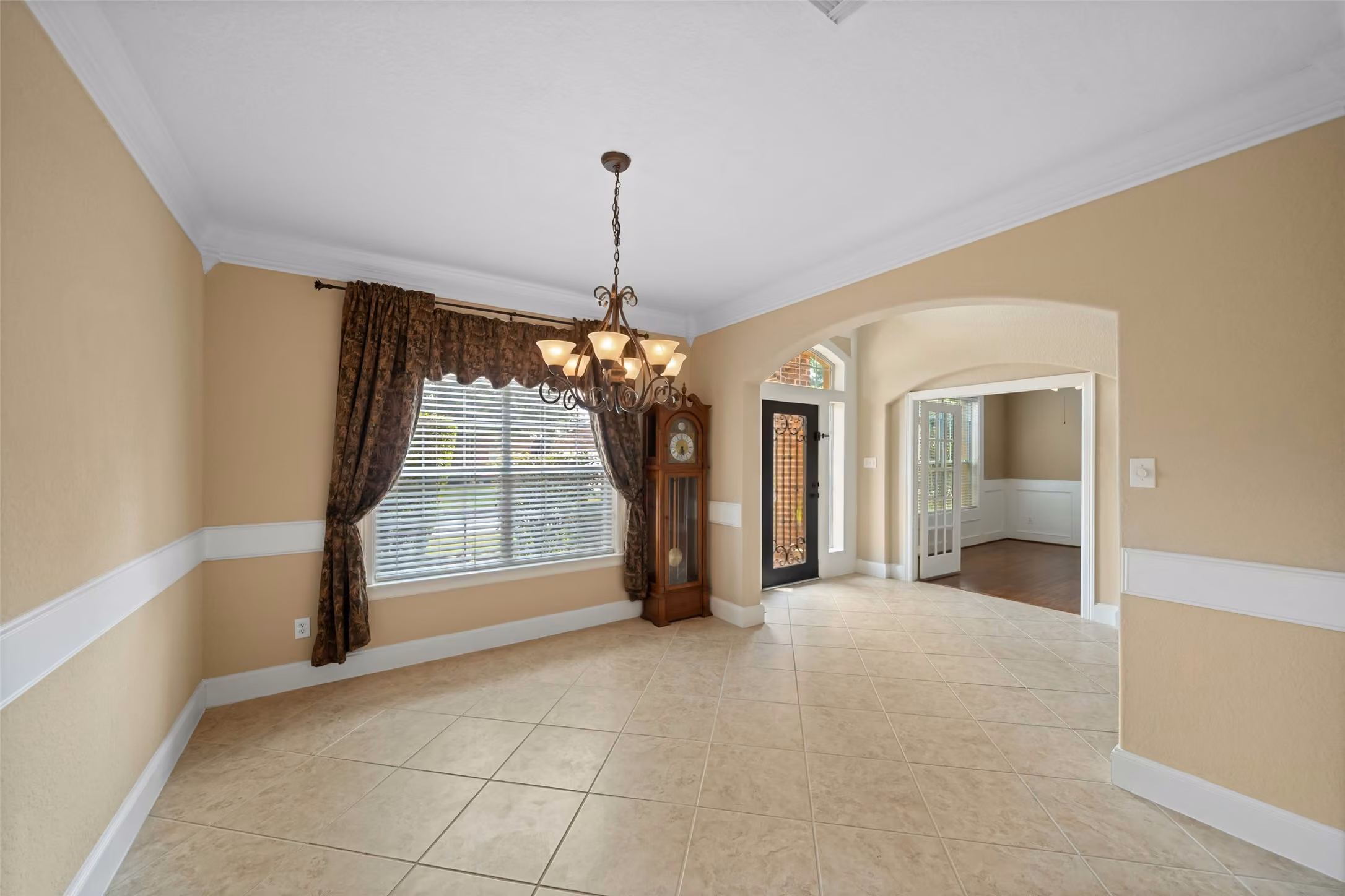 Photo 5 of 8818 Silver Yacht Drive, Humble, TX